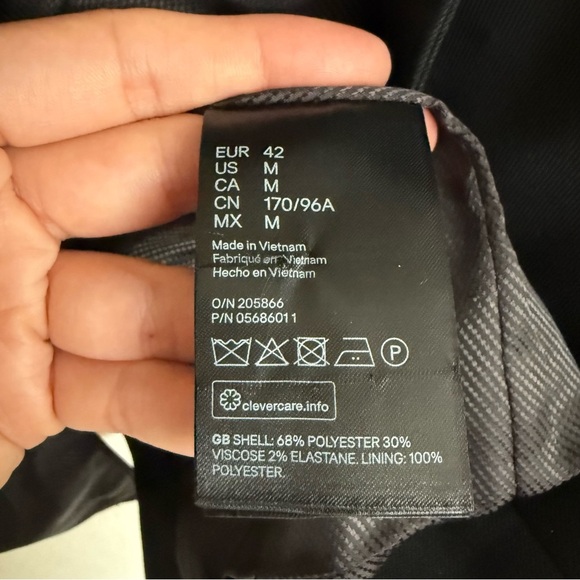 H&M Black Single Button Blazer Size Medium Workwear Career Preppy Capsule Office - Picture 8 of 9